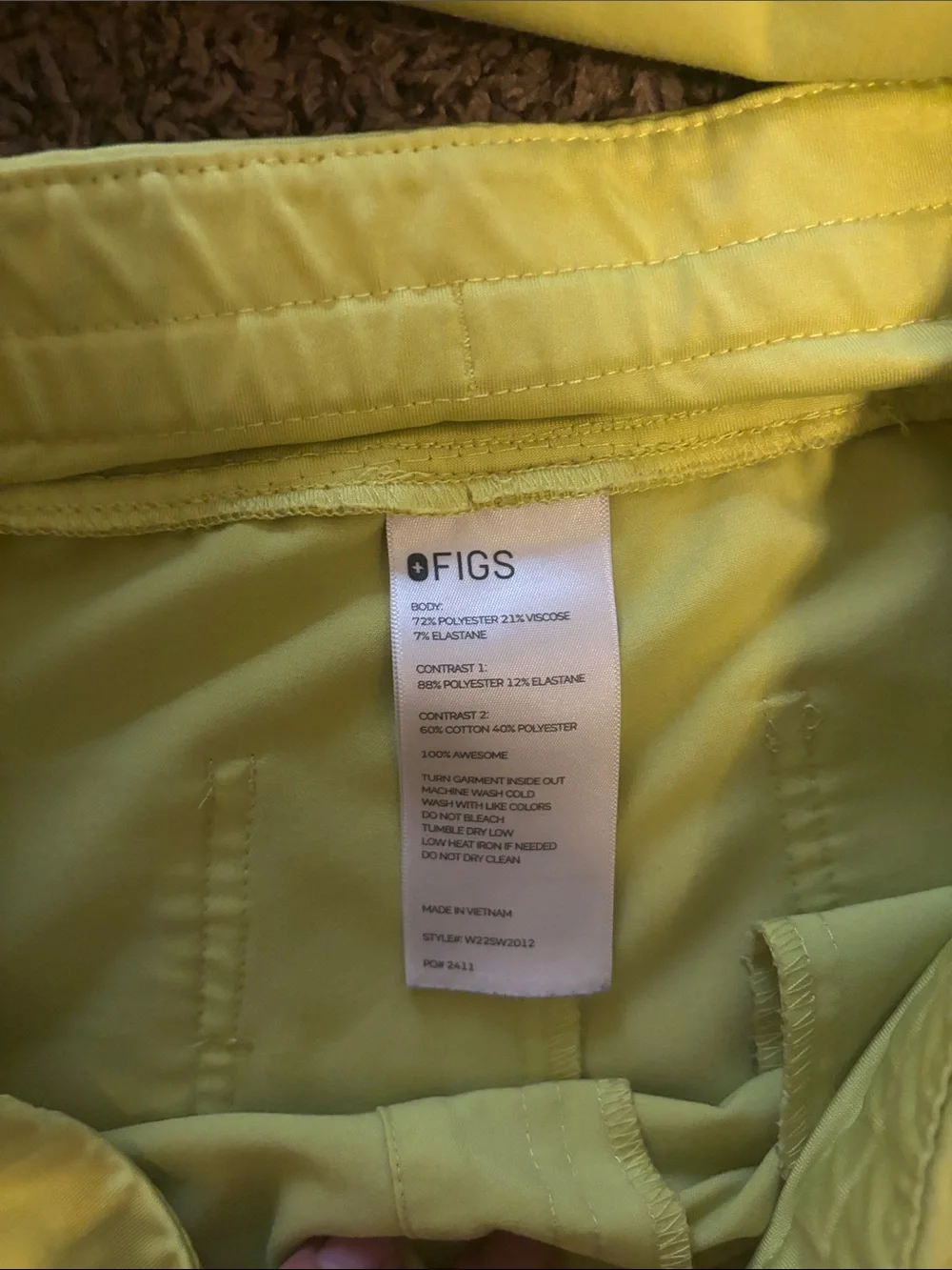Figs Yellow V-Neck Scrub Top with matching pants included - Picture 4 of 5